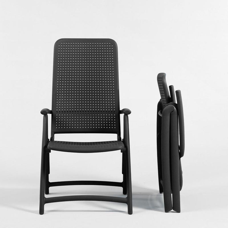 Nardi Charcoal Libeccio Dining Table with 6 Darsena 5-Position Patio Folding Chair